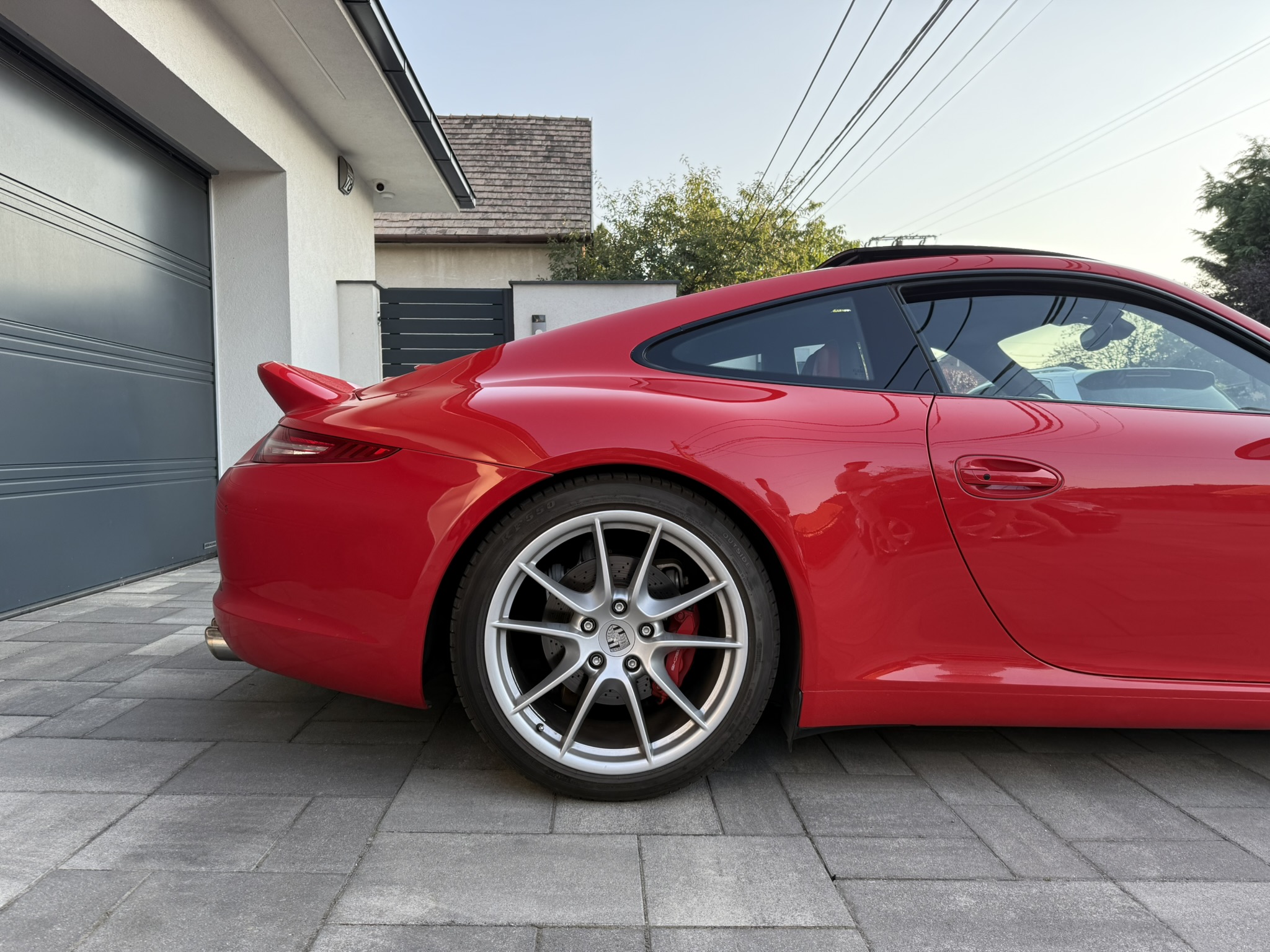 ../galeria/05_ppf/09_porsche_911_carrera_s/kepek/porsche_911_s_04.JPEG